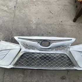 Toyota camry  2019 2020