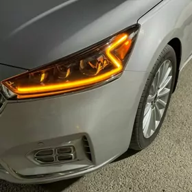 Kia Cadenza 2017