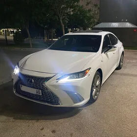 Lexus ES 350 2022