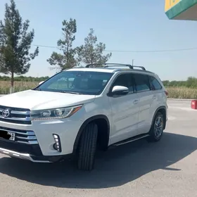 Toyota Highlander 2019