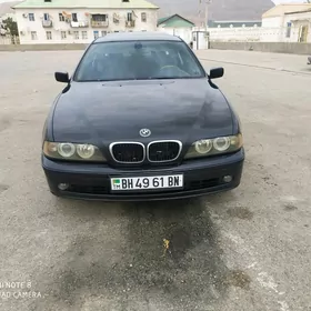 BMW E39 2000