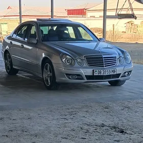 Mercedes-Benz E320 2003