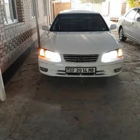 Toyota Camry 2000
