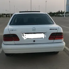 Mercedes-Benz E320 1999