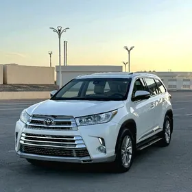 Toyota Highlander 2019