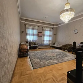 podwoyski 4kom180m²