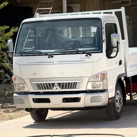Mitsubishi Canter 2025