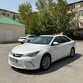 Toyota Camry 2017
