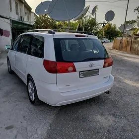 Toyota Sienna 2008