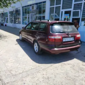 Toyota Carina 1996