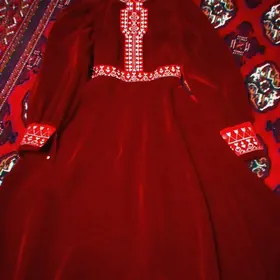 Barhyt gyzyl koynek