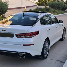 Kia Optima 2020
