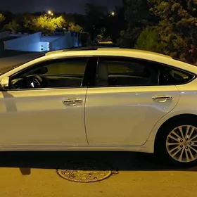 Toyota Avalon 2013