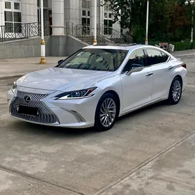 Lexus ES 350 2019