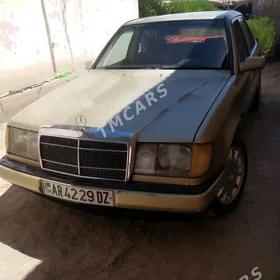 Mercedes-Benz 230E 1985