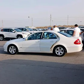 Mercedes-Benz E320 2004