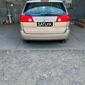 Toyota Sienna 2007