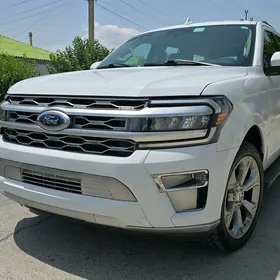 Ford Expedition 2022