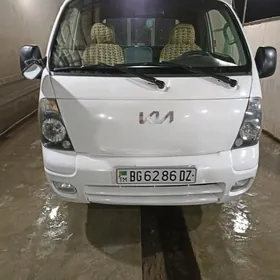 Kia Bongo 2004