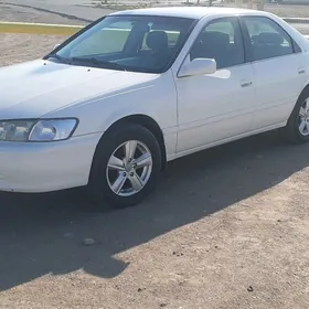 Toyota Camry 1999