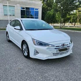 Hyundai Elantra 2020