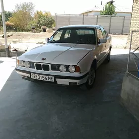 BMW 525 1990