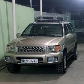Nissan Pathfinder 2001