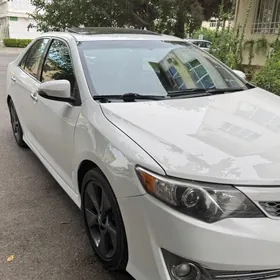 Toyota Camry 2013