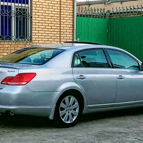 Toyota Avalon 2005