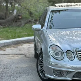 Mercedes-Benz E350 2006