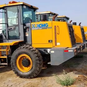 XCMG LW300F 2022