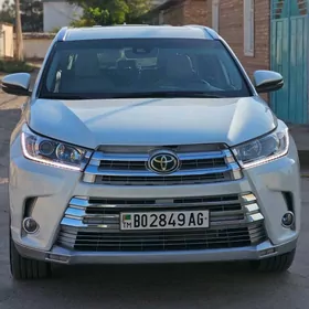Toyota Highlander 2019