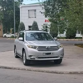 Toyota Highlander 2011