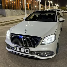 Mercedes-Benz S-Class 2010