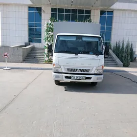 Mitsubishi Fuso 2025