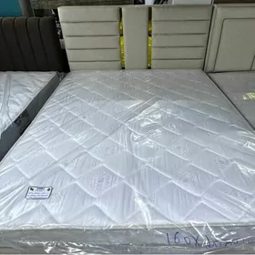 Spalny krowat 2adamlyk.Кровать