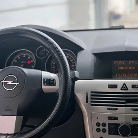 Opel Astra 2008