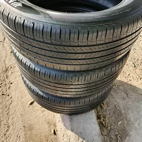 235 55 19 Hankook