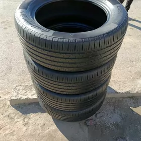 235 55 18 Continental