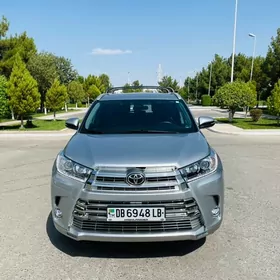 Toyota Highlander 2019