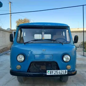 UAZ 2206 2000