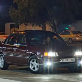 Opel Vectra 1990