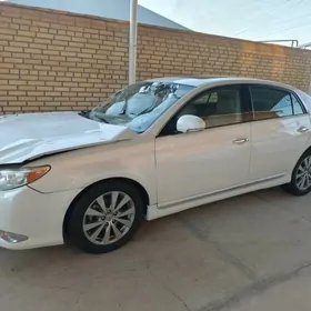 Toyota Avalon 2012