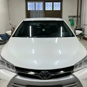Toyota Camry 2017