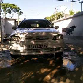 Opel Astra 2001