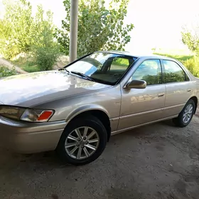 Toyota Camry 1998