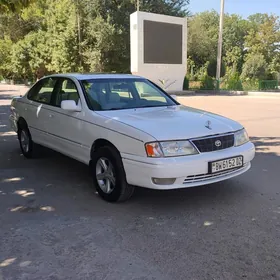 Toyota Avalon 1999