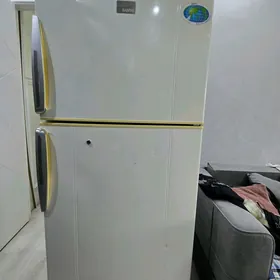 холодильник SANYO