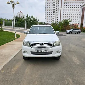 Toyota Hilux 2014