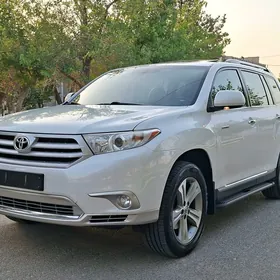 Toyota Highlander 2011